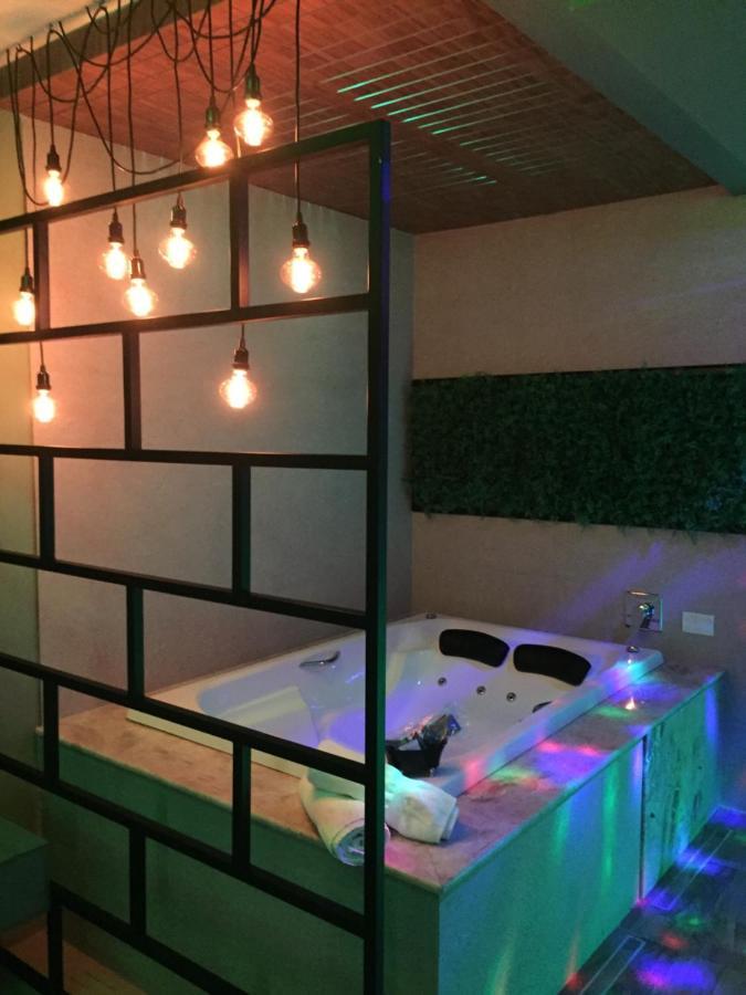 Imperium Inn Motel (Adults Only) Nova Ponte Bagian luar foto